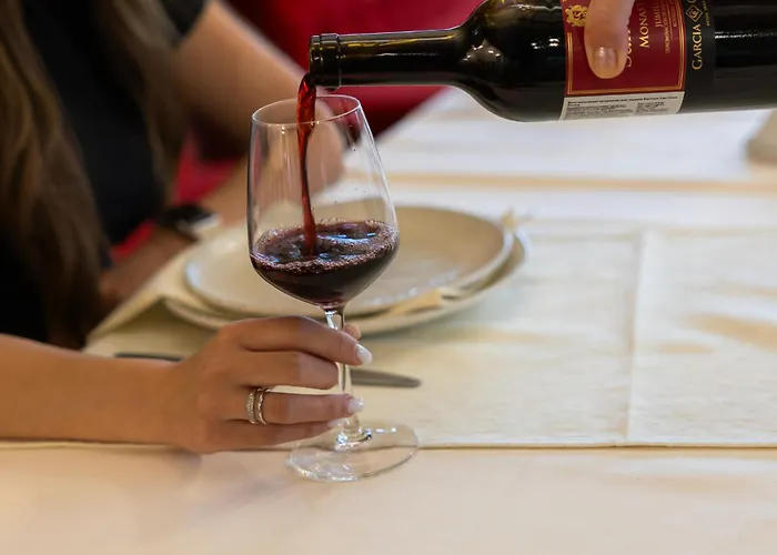 Hotel Restaurant Vizit Трускавець