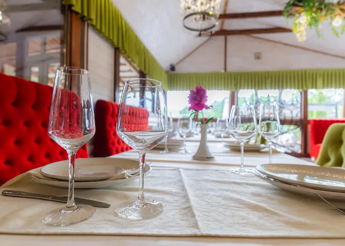 Hotel Restaurant Vizit Трускавець